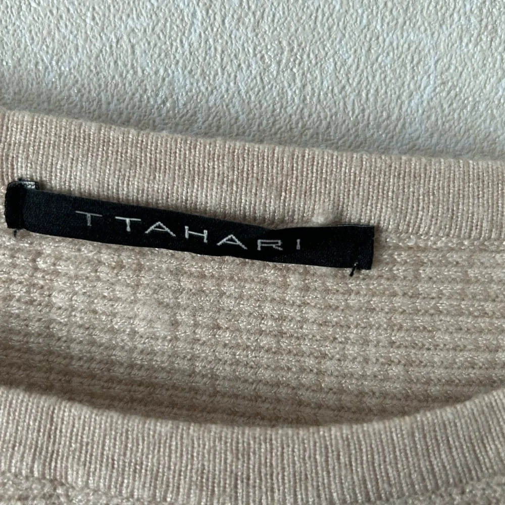 T Tahari | Light Beige Women's Sweater | Size Medium